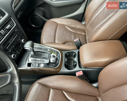 Білий Ауді Ку 5, об'ємом двигуна 2 л та пробігом 237 тис. км за 14250 $, фото 25 на Automoto.ua