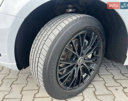 Белый Ауди Ку 5, объемом двигателя 3 л и пробегом 209 тыс. км за 21000 $, фото 49 на Automoto.ua