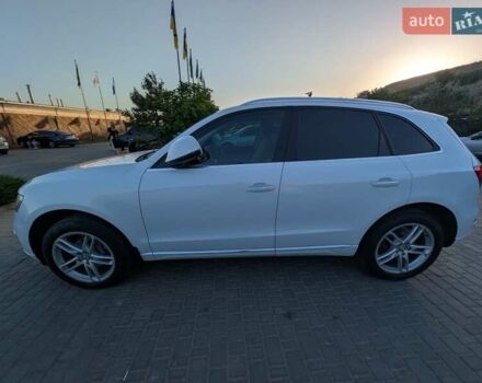 Белый Ауди Ку 5, объемом двигателя 2 л и пробегом 203 тыс. км за 15500 $, фото 4 на Automoto.ua