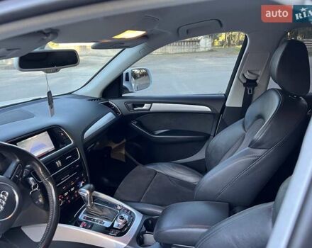 Белый Ауди Ку 5, объемом двигателя 1.97 л и пробегом 254 тыс. км за 18800 $, фото 77 на Automoto.ua