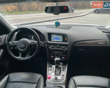 Белый Ауди Ку 5, объемом двигателя 3 л и пробегом 209 тыс. км за 21000 $, фото 39 на Automoto.ua