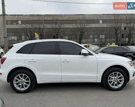 Білий Ауді Ку 5, об'ємом двигуна 1.98 л та пробігом 199 тис. км за 14900 $, фото 7 на Automoto.ua