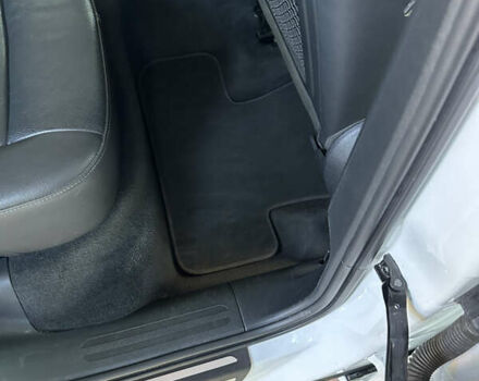 Белый Ауди Ку 5, объемом двигателя 1.98 л и пробегом 240 тыс. км за 15800 $, фото 7 на Automoto.ua