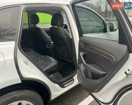 Белый Ауди Ку 5, объемом двигателя 1.98 л и пробегом 109 тыс. км за 15999 $, фото 12 на Automoto.ua