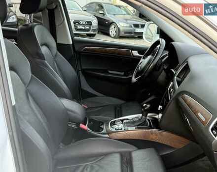 Белый Ауди Ку 5, объемом двигателя 2 л и пробегом 261 тыс. км за 14999 $, фото 22 на Automoto.ua