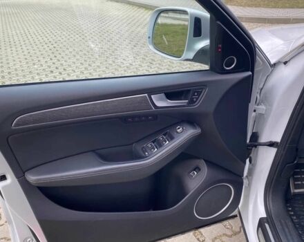 Білий Ауді Ку 5, об'ємом двигуна 3 л та пробігом 82 тис. км за 11700 $, фото 4 на Automoto.ua