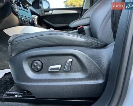 Белый Ауди Ку 5, объемом двигателя 1.97 л и пробегом 254 тыс. км за 18800 $, фото 74 на Automoto.ua