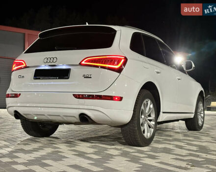 Білий Ауді Ку 5, об'ємом двигуна 2 л та пробігом 250 тис. км за 14000 $, фото 10 на Automoto.ua