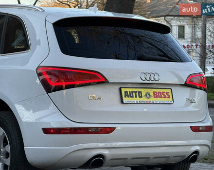 Білий Ауді Ку 5, об'ємом двигуна 2 л та пробігом 196 тис. км за 16300 $, фото 15 на Automoto.ua