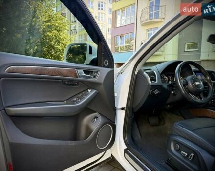 Белый Ауди Ку 5, объемом двигателя 1.98 л и пробегом 230 тыс. км за 19500 $, фото 19 на Automoto.ua