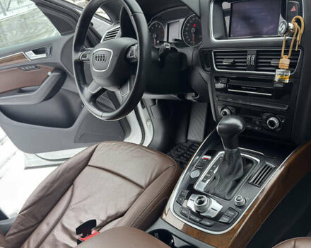 Белый Ауди Ку 5, объемом двигателя 2 л и пробегом 150 тыс. км за 17000 $, фото 26 на Automoto.ua