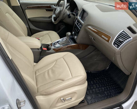 Белый Ауди Ку 5, объемом двигателя 2 л и пробегом 219 тыс. км за 14500 $, фото 15 на Automoto.ua