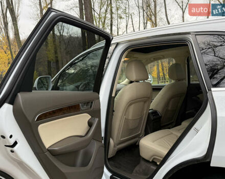 Білий Ауді Ку 5, об'ємом двигуна 3 л та пробігом 181 тис. км за 18999 $, фото 45 на Automoto.ua