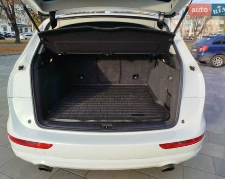 Белый Ауди Ку 5, объемом двигателя 2 л и пробегом 213 тыс. км за 13000 $, фото 25 на Automoto.ua