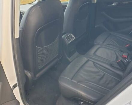 Белый Ауди Ку 5, объемом двигателя 2 л и пробегом 138 тыс. км за 12900 $, фото 10 на Automoto.ua