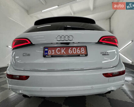 Белый Ауди Ку 5, объемом двигателя 2 л и пробегом 192 тыс. км за 14999 $, фото 185 на Automoto.ua