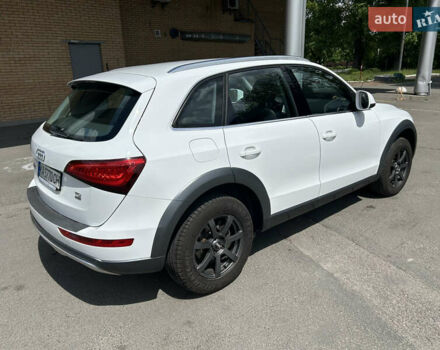 Білий Ауді Ку 5, об'ємом двигуна 1.97 л та пробігом 154 тис. км за 22900 $, фото 6 на Automoto.ua