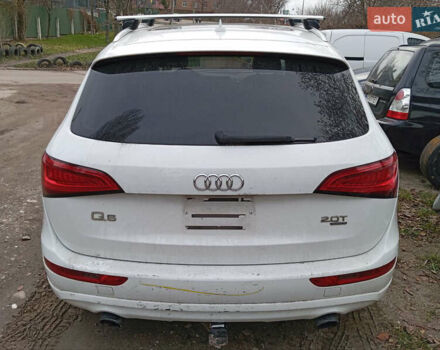 Белый Ауди Ку 5, объемом двигателя 2 л и пробегом 223 тыс. км за 9999 $, фото 3 на Automoto.ua