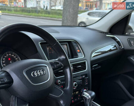 Білий Ауді Ку 5, об'ємом двигуна 2 л та пробігом 196 тис. км за 16300 $, фото 24 на Automoto.ua