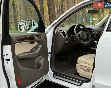 Білий Ауді Ку 5, об'ємом двигуна 3 л та пробігом 181 тис. км за 18999 $, фото 26 на Automoto.ua