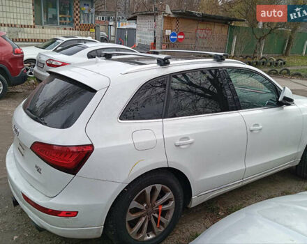 Белый Ауди Ку 5, объемом двигателя 2 л и пробегом 223 тыс. км за 9999 $, фото 2 на Automoto.ua