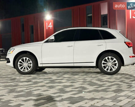 Білий Ауді Ку 5, об'ємом двигуна 2 л та пробігом 250 тис. км за 14000 $, фото 6 на Automoto.ua