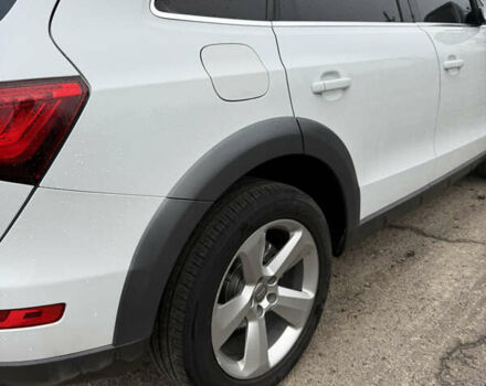 Білий Ауді Ку 5, об'ємом двигуна 1.97 л та пробігом 254 тис. км за 18600 $, фото 8 на Automoto.ua