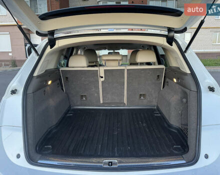 Белый Ауди Ку 5, объемом двигателя 2.97 л и пробегом 271 тыс. км за 20000 $, фото 3 на Automoto.ua