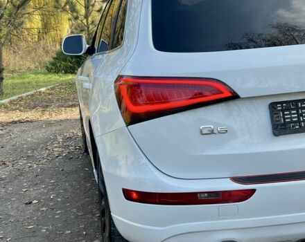 Белый Ауди Ку 5, объемом двигателя 2 л и пробегом 197 тыс. км за 12900 $, фото 12 на Automoto.ua