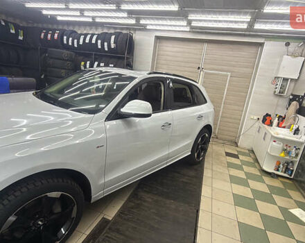 Белый Ауди Ку 5, объемом двигателя 3 л и пробегом 189 тыс. км за 19000 $, фото 3 на Automoto.ua