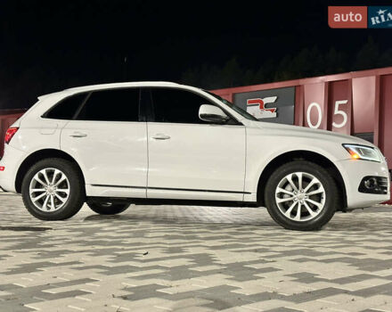 Білий Ауді Ку 5, об'ємом двигуна 2 л та пробігом 250 тис. км за 14000 $, фото 8 на Automoto.ua