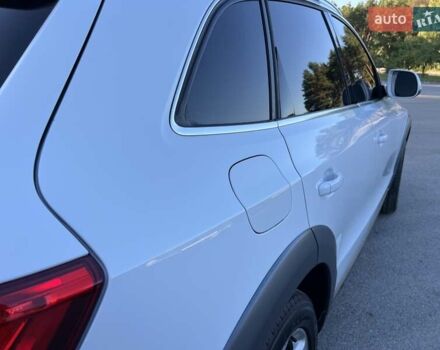 Белый Ауди Ку 5, объемом двигателя 1.97 л и пробегом 254 тыс. км за 18800 $, фото 57 на Automoto.ua