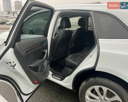 Белый Ауди Ку 5, объемом двигателя 1.98 л и пробегом 109 тыс. км за 15999 $, фото 9 на Automoto.ua