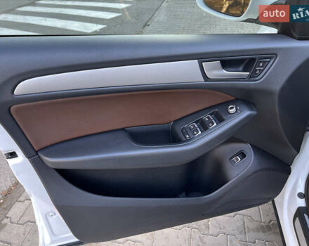 Белый Ауди Ку 5, объемом двигателя 1.98 л и пробегом 144 тыс. км за 14500 $, фото 11 на Automoto.ua