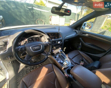 Белый Ауди Ку 5, объемом двигателя 2 л и пробегом 220 тыс. км за 14800 $, фото 1 на Automoto.ua