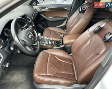 Білий Ауді Ку 5, об'ємом двигуна 2 л та пробігом 237 тис. км за 14250 $, фото 26 на Automoto.ua