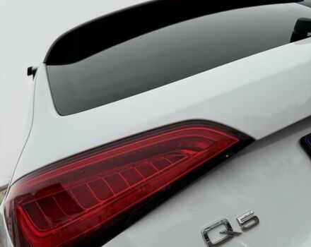 Білий Ауді Ку 5, об'ємом двигуна 1.98 л та пробігом 197 тис. км за 14999 $, фото 32 на Automoto.ua