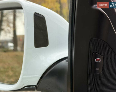 Білий Ауді Ку 5, об'ємом двигуна 3 л та пробігом 181 тис. км за 18999 $, фото 29 на Automoto.ua