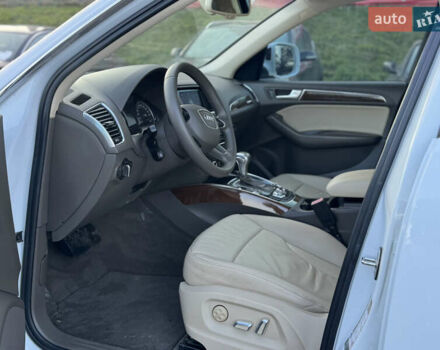 Белый Ауди Ку 5, объемом двигателя 2 л и пробегом 207 тыс. км за 13700 $, фото 15 на Automoto.ua