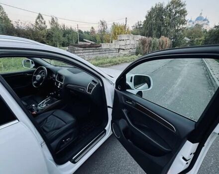 Білий Ауді Ку 5, об'ємом двигуна 1.98 л та пробігом 157 тис. км за 17000 $, фото 9 на Automoto.ua