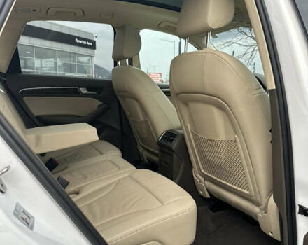 Білий Ауді Ку 5, об'ємом двигуна 2 л та пробігом 113 тис. км за 16500 $, фото 16 на Automoto.ua