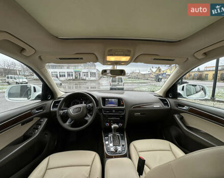 Білий Ауді Ку 5, об'ємом двигуна 2 л та пробігом 200 тис. км за 14990 $, фото 58 на Automoto.ua