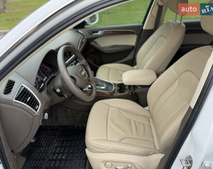 Белый Ауди Ку 5, объемом двигателя 1.98 л и пробегом 229 тыс. км за 15000 $, фото 27 на Automoto.ua