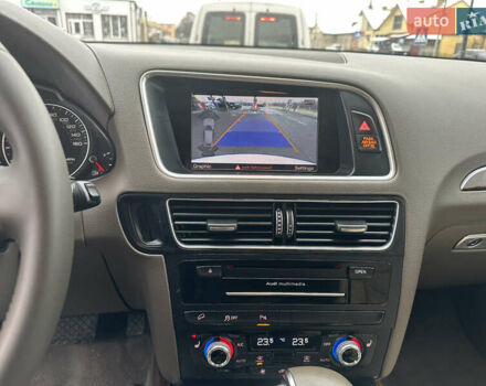 Білий Ауді Ку 5, об'ємом двигуна 2 л та пробігом 200 тис. км за 14990 $, фото 42 на Automoto.ua