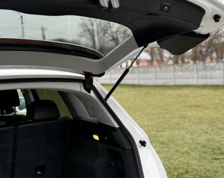 Белый Ауди Ку 5, объемом двигателя 3 л и пробегом 244 тыс. км за 18900 $, фото 19 на Automoto.ua