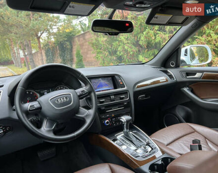 Ауди Ку 5 2015 в Ровно на Automoto.ua Белый Ауди Ку 5, объемом двигателя 2 л и пробегом 167 тыс. км за 14700 $, фото 70 на Automoto.ua