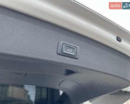 Белый Ауди Ку 5, объемом двигателя 2 л и пробегом 212 тыс. км за 14990 $, фото 50 на Automoto.ua