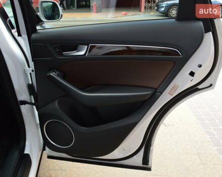 Белый Ауди Ку 5, объемом двигателя 2 л и пробегом 98 тыс. км за 15900 $, фото 37 на Automoto.ua