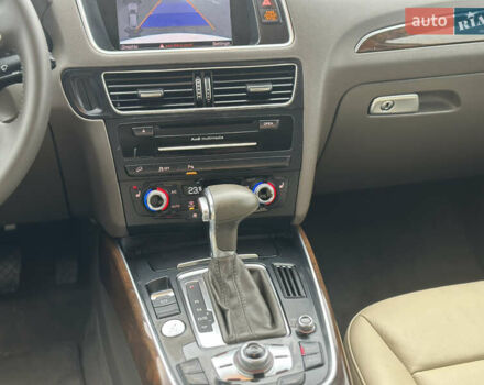 Білий Ауді Ку 5, об'ємом двигуна 2 л та пробігом 200 тис. км за 14990 $, фото 62 на Automoto.ua