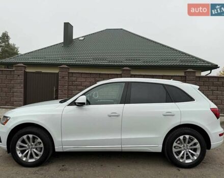 Белый Ауди Ку 5, объемом двигателя 2 л и пробегом 124 тыс. км за 16400 $, фото 5 на Automoto.ua